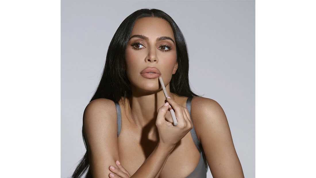 Η Kim Kardashian επιστρέφει στο μακιγιάζ